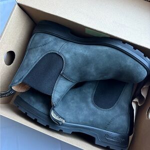 Brand New Blundstone Classic Chelsea - Rustic Black - Unisex